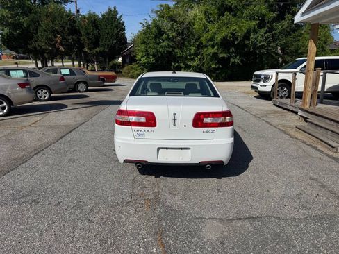Used 2007 Lincoln MKZ FWD image 4