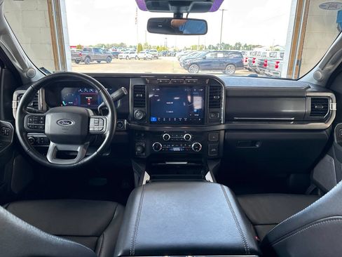 Used 2024 Ford F350 Lariat w/ Lariat Ultimate Package AWD/4WD image 18