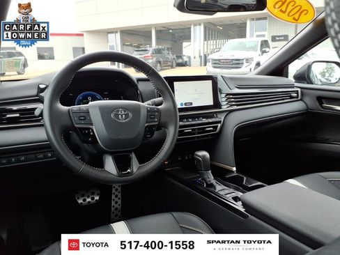 Used 2026 Toyota Camry SE FWD image 12