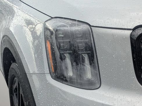 Certified 2024 Kia Telluride EX X-Line AWD/4WD image 11