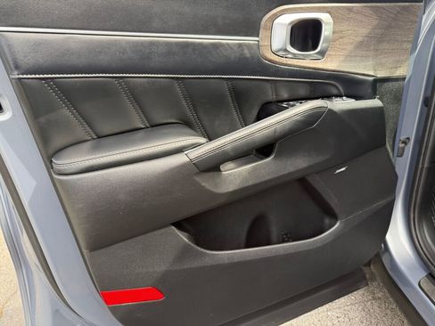 Used 2021 Kia Sorento SX Prestige image 10