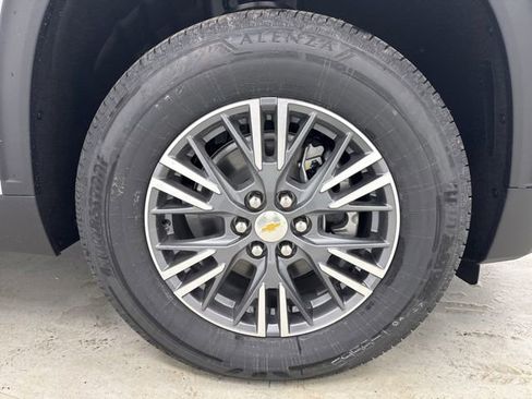 New 2026 Chevrolet Traverse LT w/ LPO, Floor Liner Package AWD/4WD image 32