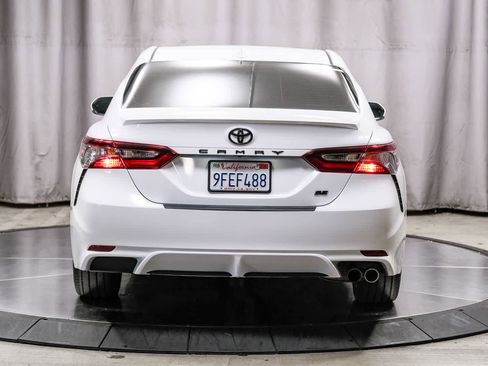 Used 2023 Toyota Camry SE w/ Convenience Package FWD image 10