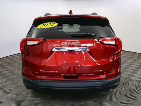 Used 2022 GMC Terrain SLE w/ Driver Convenience Package AWD/4WD image 9