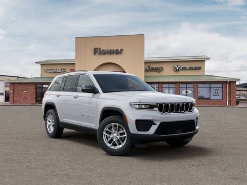 New 2025 Jeep Grand Cherokee Laredo X w/ Luxury Tech Group I AWD/4WD image 7
