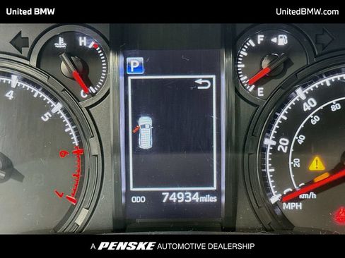 Used 2020 Toyota 4Runner SR5 Premium w/ Moonroof Package RWD image 7