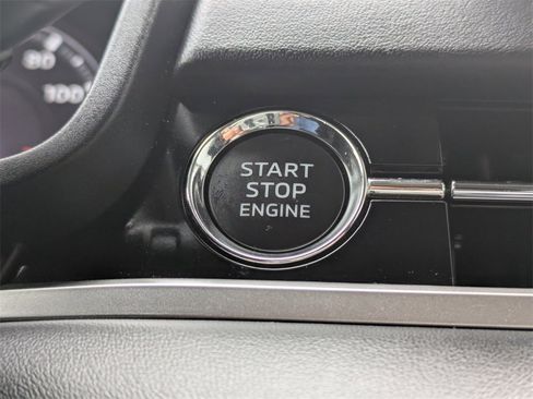 Used 2024 Mitsubishi Outlander SEL Black Edition image 33