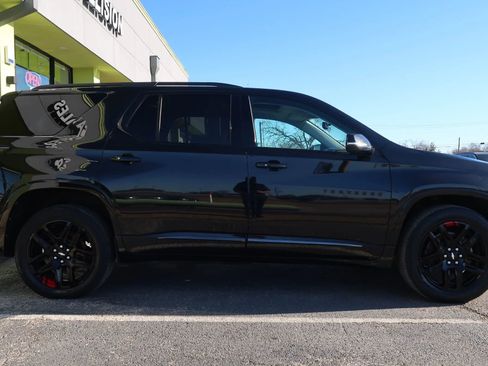 Used 2019 Chevrolet Traverse Premier w/ Redline Edition image 8