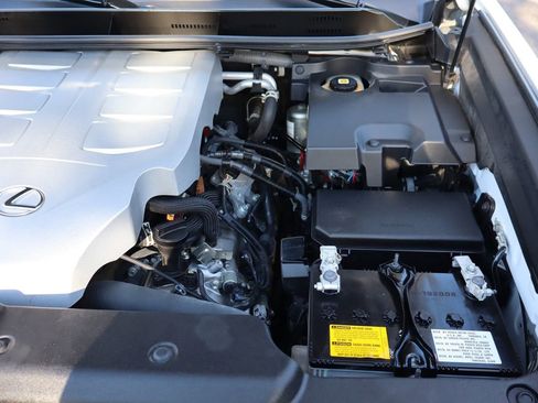 Used 2022 Lexus GX 460 Luxury w/ Off Road Package image 41