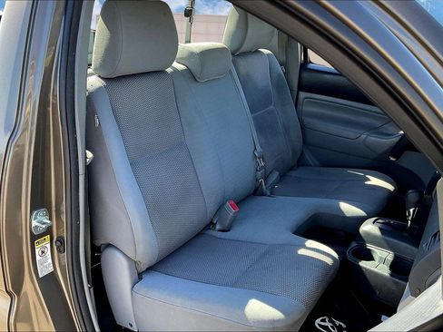 Used 2012 Toyota Tacoma 2WD Regular Cab image 7