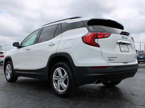 Used 2020 GMC Terrain SLE w/ GMC Pro Grade Package AWD/4WD image 10