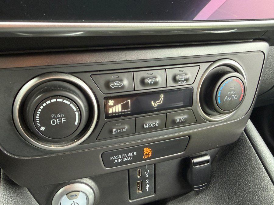 Used 2020 Nissan Leaf S w/ Protection Package FWD image 24
