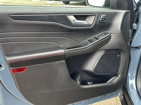 Used 2024 Ford Escape ST-Line Elite w/ Premium Technology Package image 9