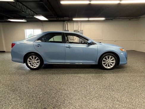 Used 2012 Toyota Camry XLE image 4