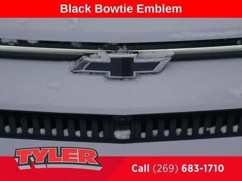 New 2026 Chevrolet Equinox EV LT image 10