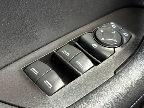 Used 2020 Chevrolet Blazer LT FWD image 14