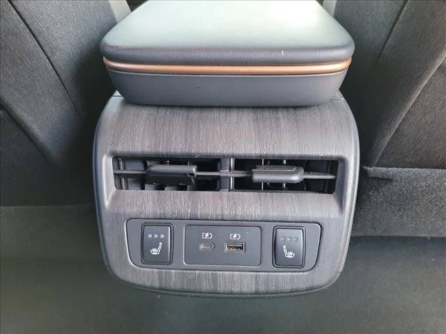 Used 2023 Nissan Ariya FWD image 14