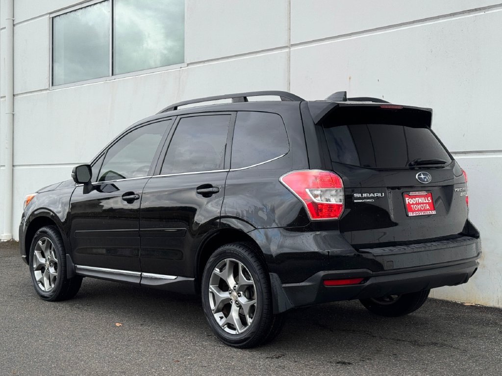 Used 2016 Subaru Forester 2.5i Touring AWD/4WD image 5