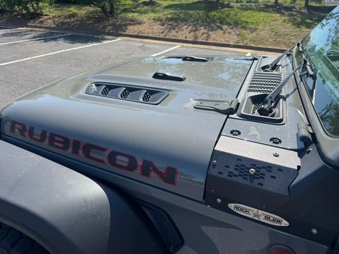 Used 2021 Jeep Wrangler Unlimited Rubicon AWD/4WD image 9