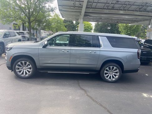 New 2025 Chevrolet Suburban Premier w/ Sun And Tow Package image 3