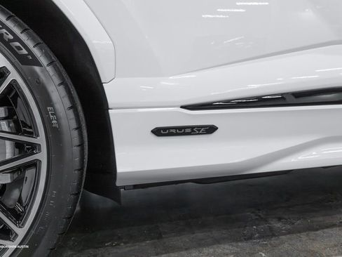 New 2025 Lamborghini Urus SE image 18