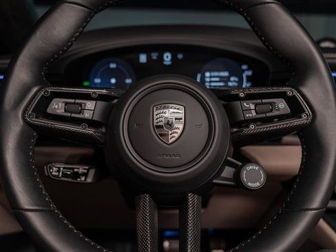 Used 2024 Porsche Macan Turbo Electric image 23