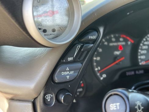 Used 2003 Chevrolet Corvette Coupe w/ Preferred Equipment Group RWD image 27