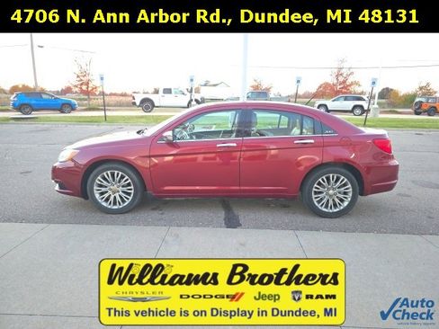 Used 2013 Chrysler 200 Limited w/ Sun/Sound Group image 10