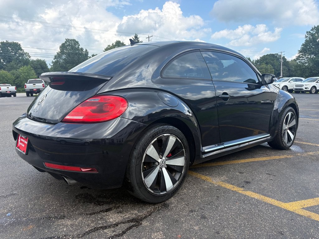 Used 2015 Volkswagen Beetle R-Line FWD image 6