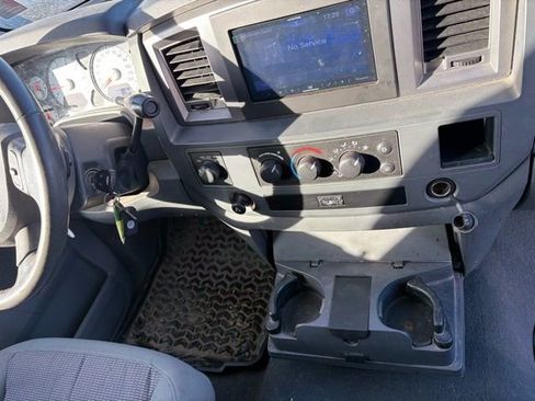 Used 2007 Dodge Ram 1500 Truck SLT image 17