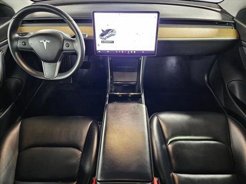 Used 2019 Tesla Model 3 Performance image 18