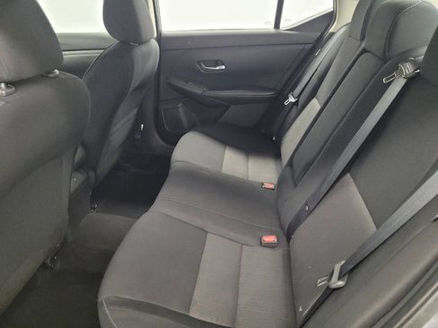 Used 2022 Nissan Sentra SV FWD image 18