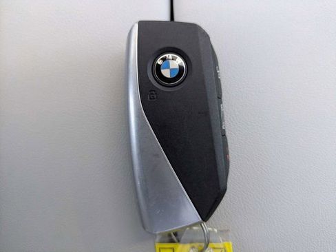 Used 2026 BMW X6 xDrive40i AWD/4WD image 31