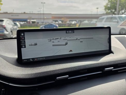 Used 2025 Genesis GV70 2.5T image 28