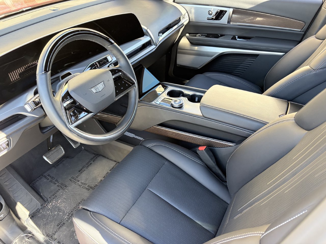 Certified 2026 Cadillac Vistiq Luxury AWD/4WD image 18