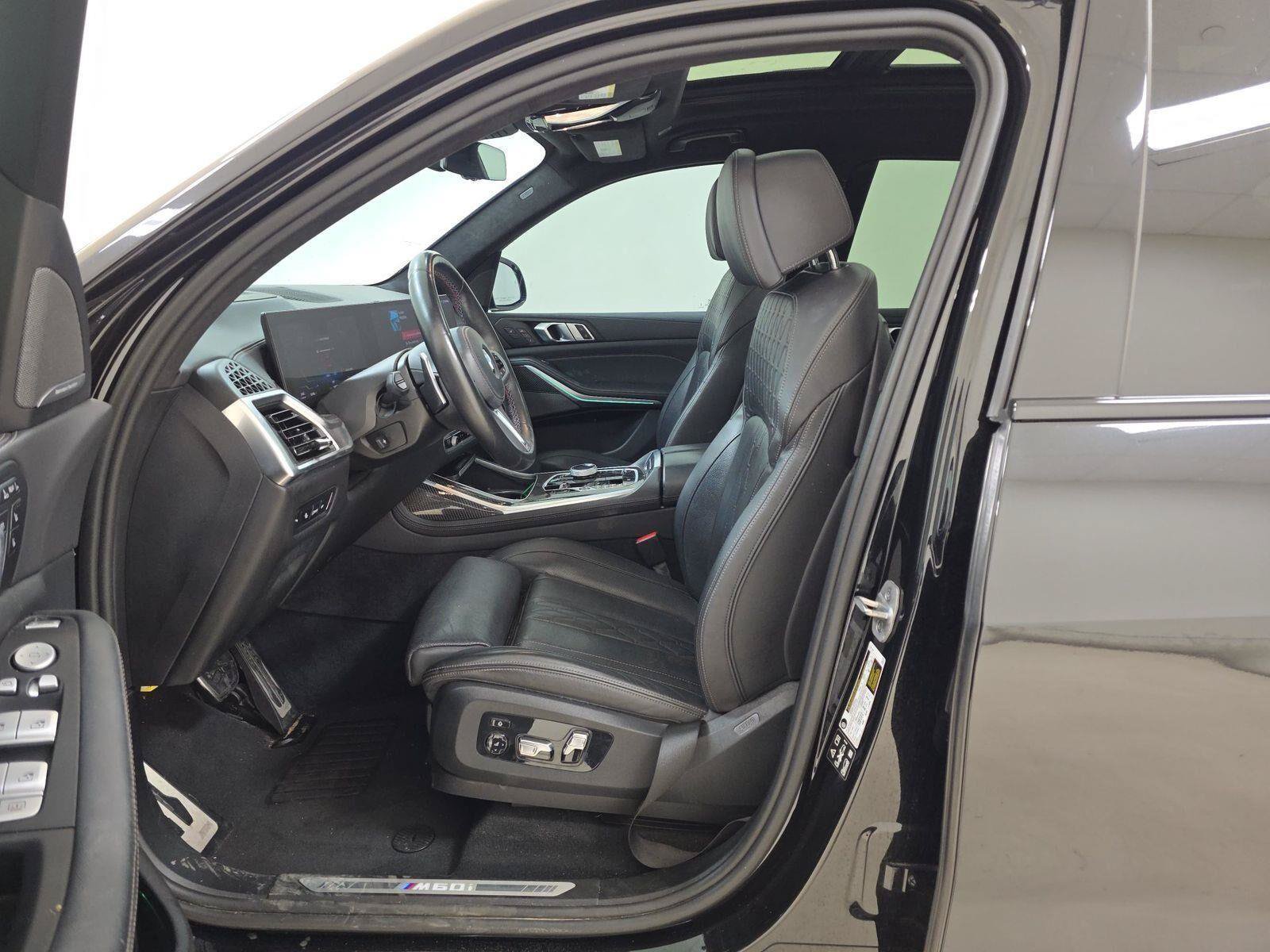 Used 2025 BMW X7 M60i AWD/4WD image 7