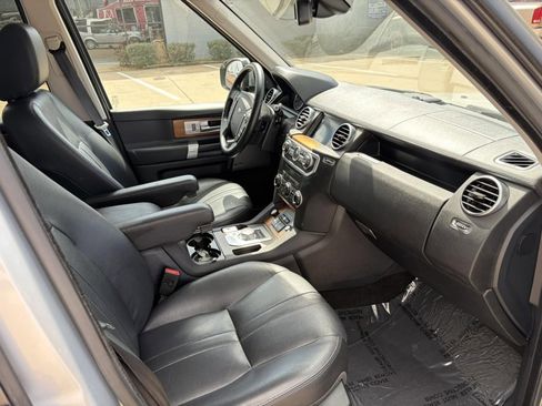 Used 2016 Land Rover LR4 AWD/4WD image 29