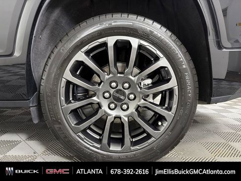 Used 2023 GMC Acadia Denali w/ Black Diamond Edition image 19