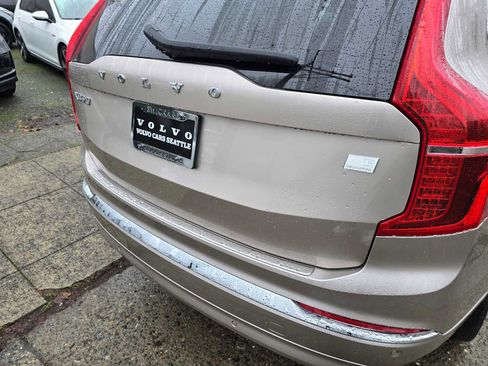 Certified 2023 Volvo XC90 T8 Plus w/ Protection Package Premier image 13