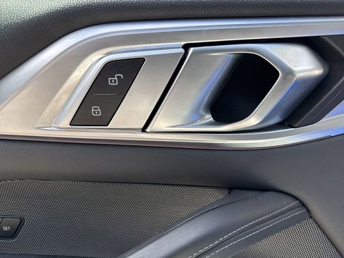 Used 2024 BMW M4 xDrive Competition AWD/4WD image 7
