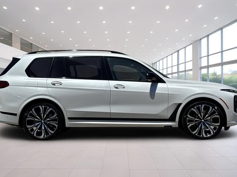 Used 2023 BMW X7 M60i w/ Executive Package AWD/4WD image 3