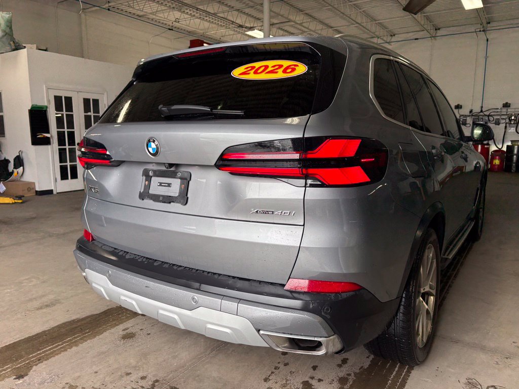 Used 2026 BMW X5 xDrive40i AWD/4WD image 3