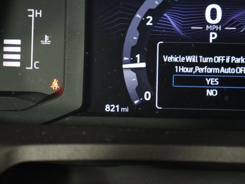 Used 2025 Toyota Tacoma SR5 image 14