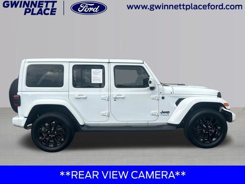 Used 2021 Jeep Wrangler Unlimited Sahara AWD/4WD image 4