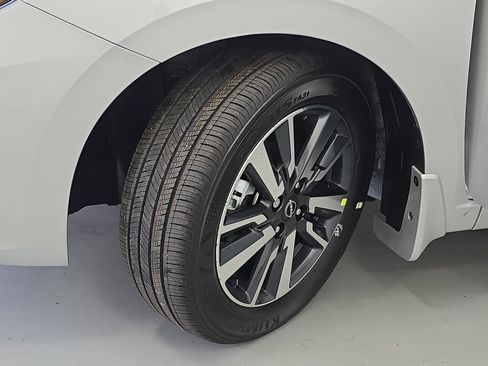 New 2025 Nissan Versa SV w/ Trunk Package image 30