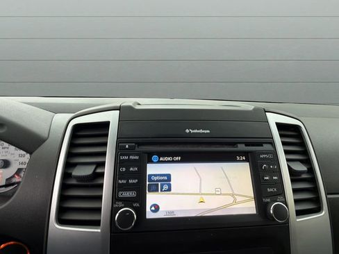 Used 2015 Nissan Xterra PRO-4X AWD/4WD image 14