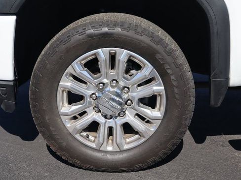 Used 2022 GMC Sierra 2500 Denali image 12