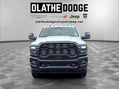 New 2026 RAM 2500 Tradesman AWD/4WD image 28