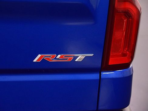 Used 2022 Chevrolet Silverado 1500 RST w/ Z71 Off-Road Package image 14