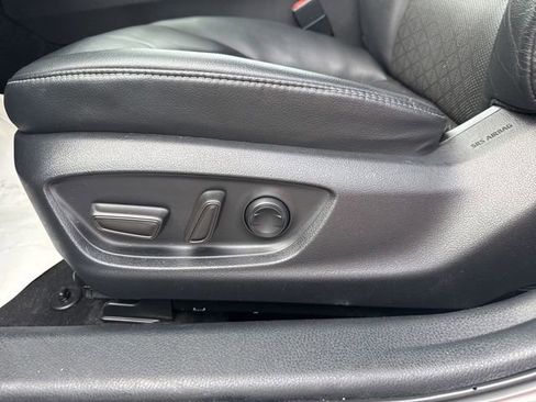 Used 2023 Toyota Camry XSE image 14